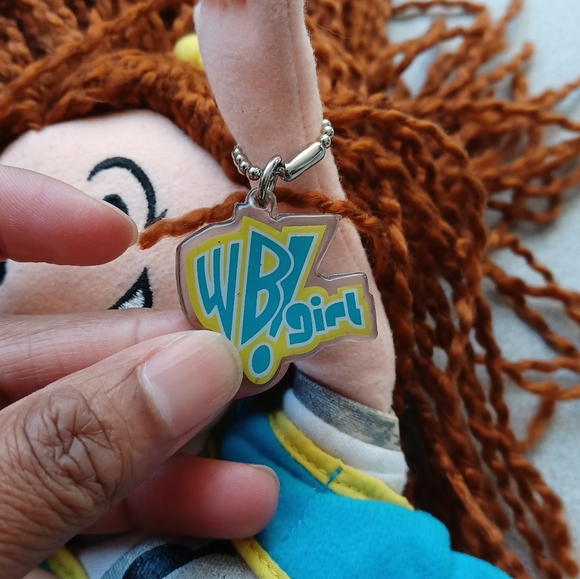•WB girl fan delight Super Women Doll Plush  accessory Keychain 2000 Warner Bros - Picture 5 of 14
